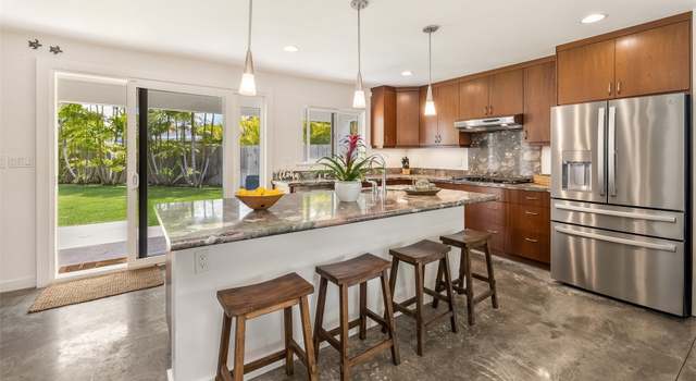 Photo of 440 Akoakoa Pl, Kailua, HI 96734