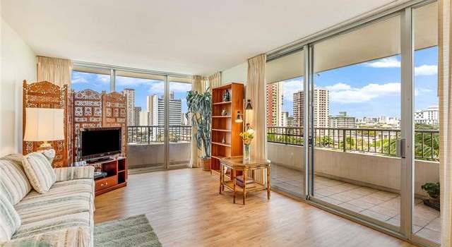 Photo of 2825 S King St #702, Honolulu, HI 96826