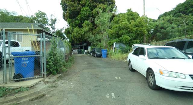 Photo of 94-125 Pahu St #11, Waipahu, HI 96797