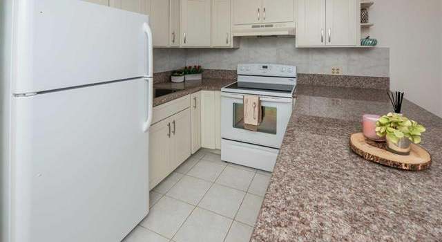 Photo of 3045 Ala Napuaa Pl #1420, Honolulu, HI 96818