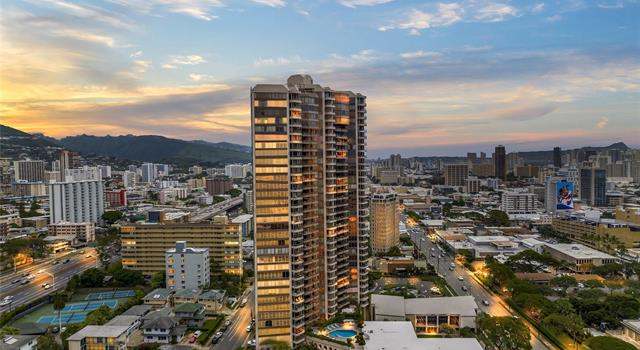 Photo of 1221 Victoria St #902, Honolulu, HI 96814