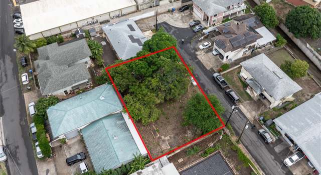 Photo of 99-82 Ieie Pl, Aiea, HI 96701