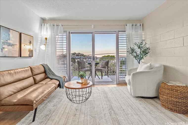 Photo of 45-342 Lilipuna Rd #307 Kaneohe, HI 96744