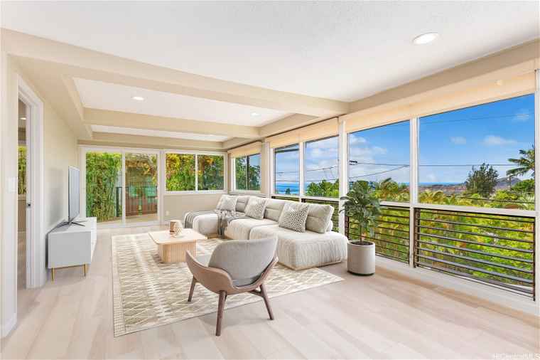 Photo of 1898 Iwi Way Honolulu, HI 96816