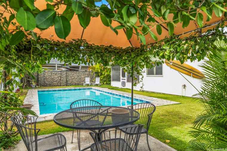 Photo of 519 Wanaao Rd Kailua, HI 96734