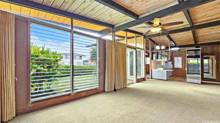 Photo of 1708 Kino St Honolulu, HI 96819