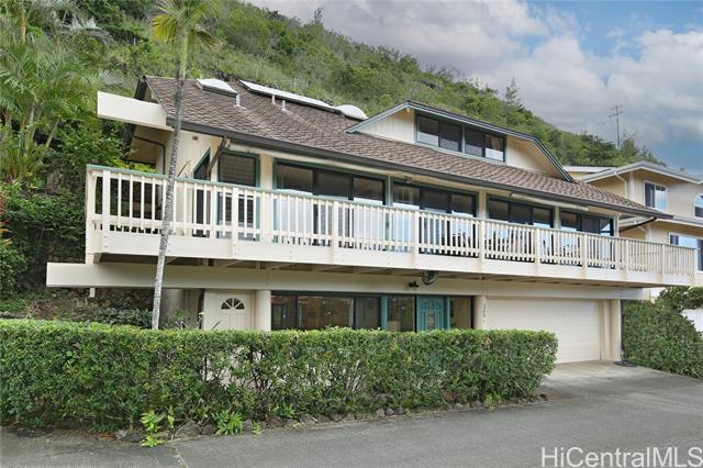 Manoa 5 Bedroom, 3.5 Bathroom, 2-Car Garag - House Rental in Honolulu,  HI