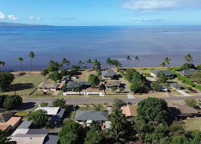 Property at 225 Seaside Pl, Kaunakakai, HI 96748, 3 beds, 1 bath