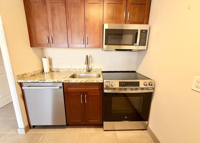 Property at 475 Front St #308, Lahaina, HI 96761, 1 bath