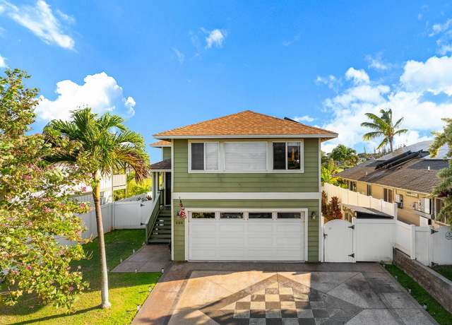 Property at 805 Haawi St, Wailuku, HI 96793, 4 beds, 3 baths