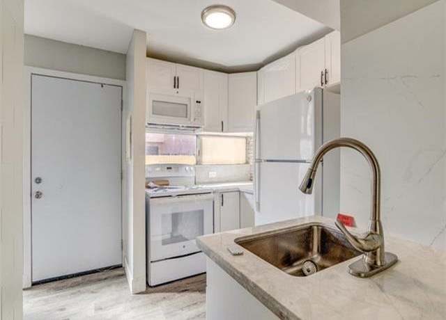 Property at 3676 Lower Honoapiilani Rd Unit F303, Lahaina, HI 96761, 2 beds, 1 bath