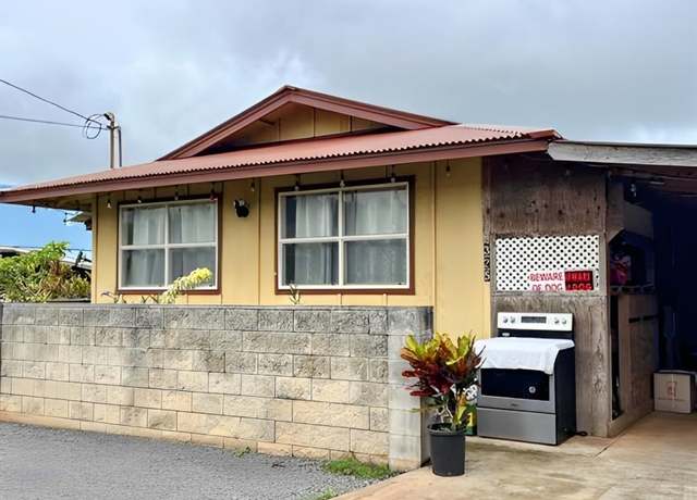 Property at 325 Gay St, Lanai City, HI 96763, 3 beds, 2 baths