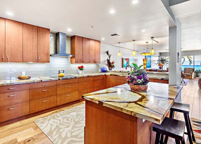 Property at 4299 Lower Honoapiilani Rd #324, Lahaina, HI 96761, 2 beds, 2 baths