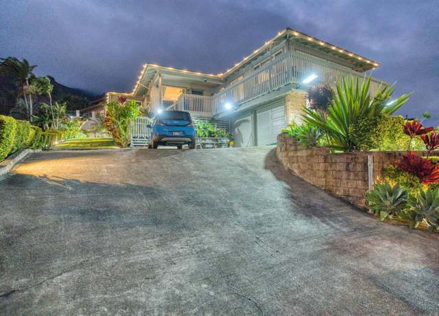 Property at 656 S Alu Rd, Wailuku, HI 96793, 4 beds, 3 baths