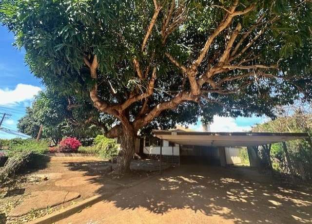 Property at 3816 Lower Honoapiilani Rd, Lahaina, HI 96761, 3 beds, 1 bath