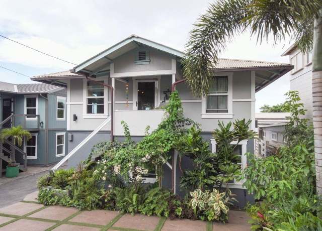 Property at 372 N Market St, Wailuku, HI 96793, 4 beds, 4 baths