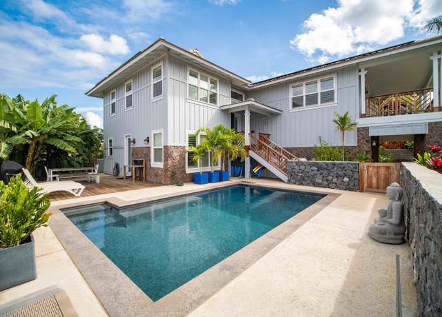 Property at 137 Hoohale St, Kihei, HI 96753, 4 beds, 4 baths