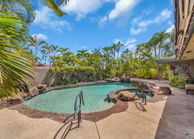 Property at 62 Ponana St, Kihei, HI 96753, 4 beds, 2.5 baths