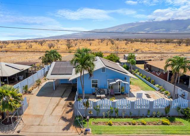 Property at 335 Hoalike St, Kihei, HI 96753, 4 beds, 2.5 baths