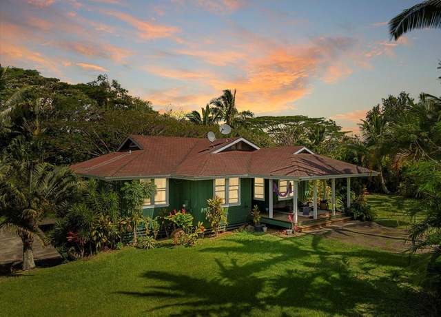 Property at 40 Hohani Pl, Haiku, HI 96708, 3 beds, 2.5 baths