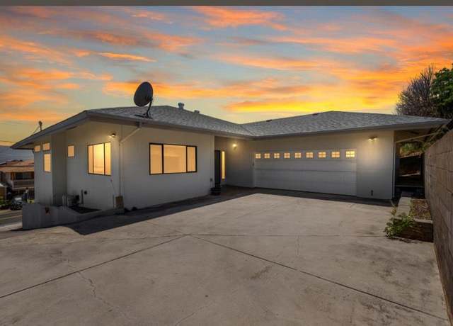 Property at 255 Liholiho St, Wailuku, HI 96793, 2 beds, 2 baths