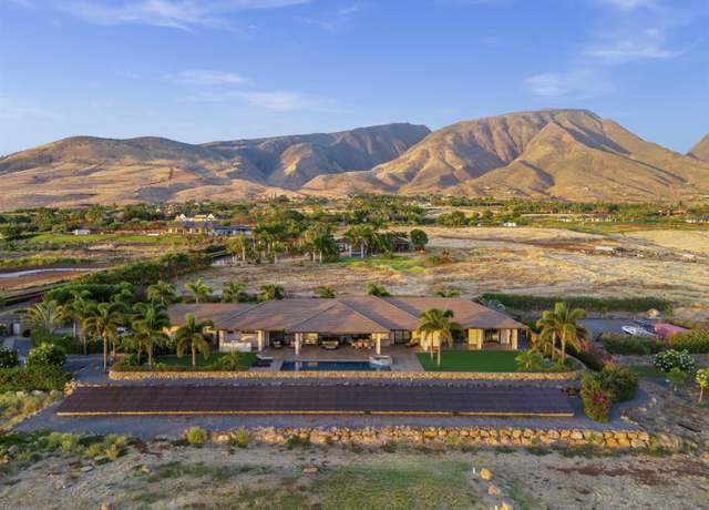 Property at 200 Hokiokio Pl #10, Lahaina, HI 96761, 4 beds, 4.5 baths
