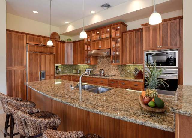 Property at 580 Halelea St Unit 3, Kihei, HI 96753, 3 beds, 2.5 baths