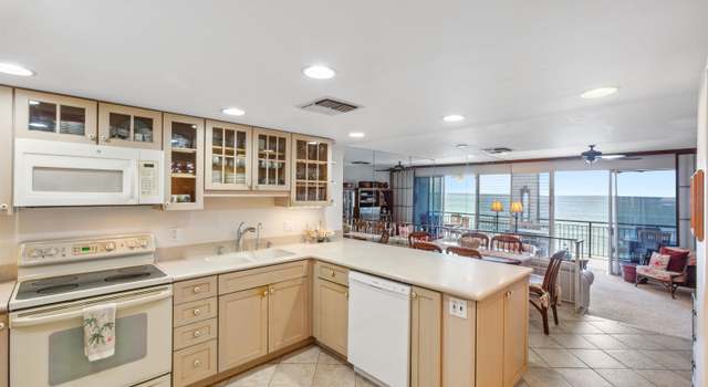 Photo of 3765 Lower Honoapiilani Rd #307, Lahaina, HI 96761