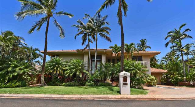 Photo of 32 N Piki Pl, Lahaina, HI 96761-2226