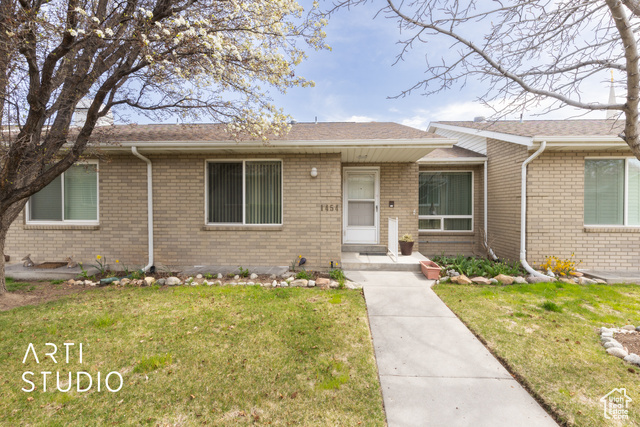 1454 W Cornerstone Dr, South Jordan, UT 84095