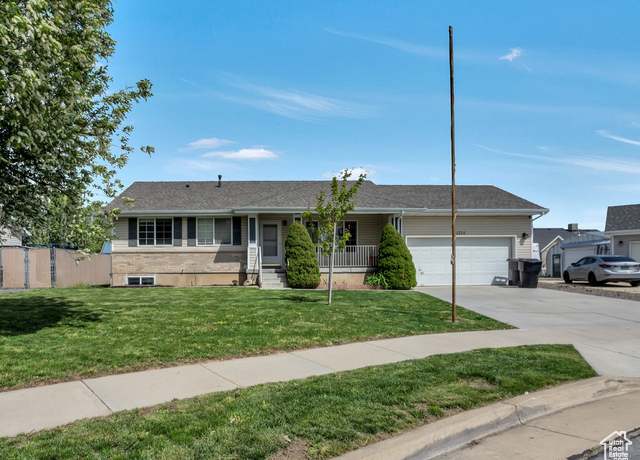 Property at 1354 N 2950 W, Clinton, UT 84015, 4 beds, 3 baths