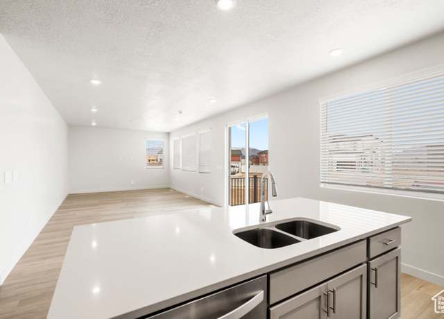 Property at 3141 W 3500 S #113, West Haven, UT 84401, 4 beds, 2.5 baths