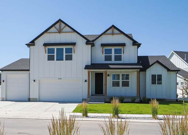 Property at 928 E Blackfeet Dr, Eagle Mountain, UT 84005, 7 beds, 3.5 baths
