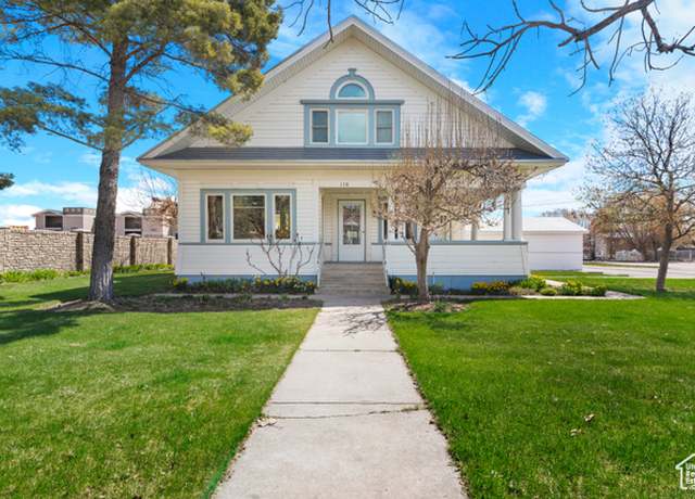 Property at 138 S Bear Blvd, Garden City, UT 84028, 5 beds, 2 baths