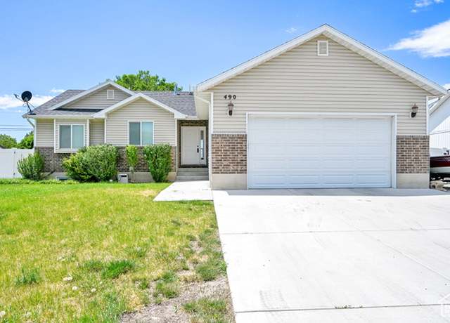 Property at 490 S 500 W, Tremonton, UT 84337, 5 beds, 3 baths