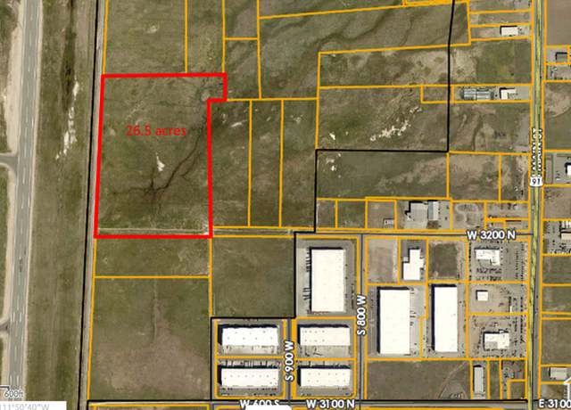 Property at 400 W 3100 N, Hyde Park, UT 84318