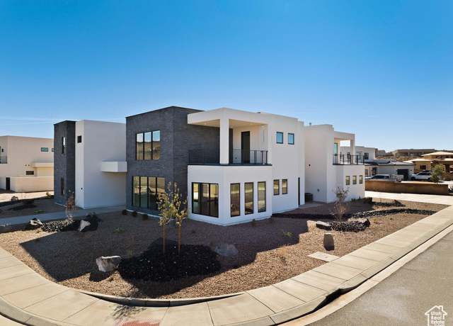 Property at 1461 W Canyon Tree Dr, St. George, UT 84770, 8 beds, 8.5 baths