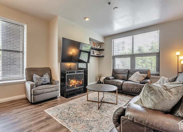 Property at 350 S 200 E #200, Salt Lake City, UT 84111, 2 beds, 2 baths