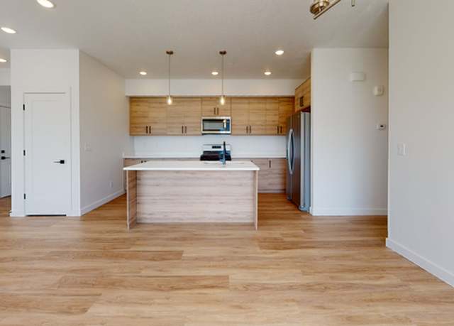 Property at 1266 S Sawmill Blvd Unit 3-303, Heber City, UT 84032, 3 beds, 2 baths