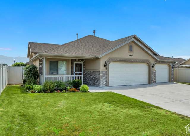 Property at 2979 S 1900 W, Syracuse, UT 84075, 3 beds, 2 baths