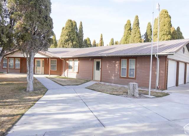 Property at 731 Pioneer Dr, Soda Springs, ID 83276, 3 beds, 2.5 baths