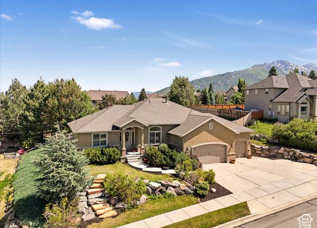 Property at 1639 E Lone Oak Dr, Draper, UT 84020, 6 beds, 3 baths
