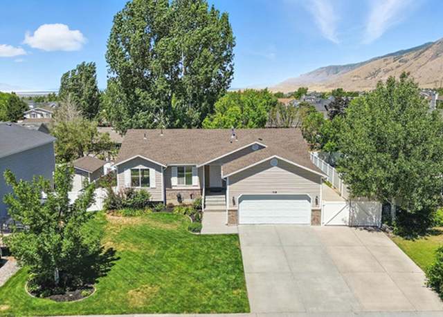 Property at 718 Fox Run Dr, Tooele, UT 84074, 6 beds, 3 baths