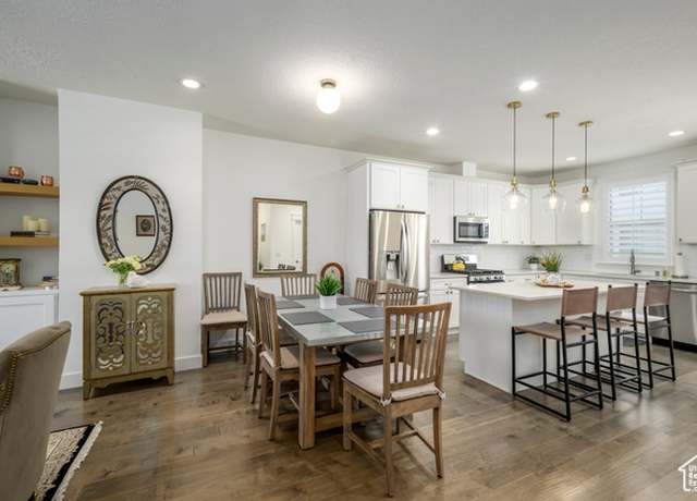 Property at 10465 S Beetdigger Blvd, Sandy, UT 84070, 3 beds, 3.5 baths