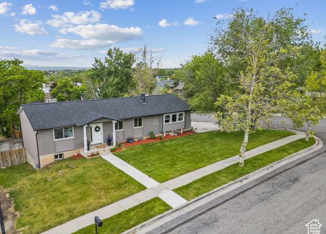 Property at 11842 S Elm Ridge Rd E, Sandy, UT 84094, 5 beds, 2.5 baths