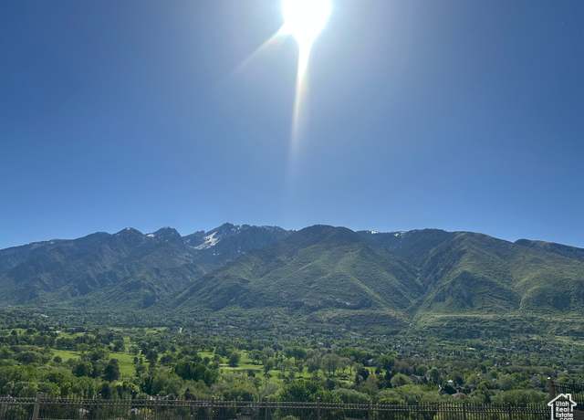 Property at 12035 S Nicklaus Rd, Sandy, UT 84092, 5 beds, 2.5 baths