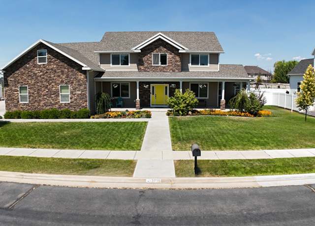 Property at 3736 W Hammon Ln, Syracuse, UT 84075, 7 beds, 3 baths