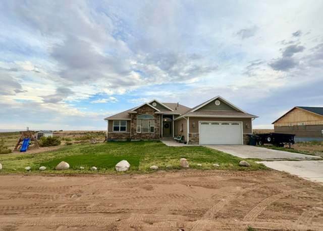 Property at 3998 E 5000 S, Vernal, UT 84078, 5 beds, 2.5 baths