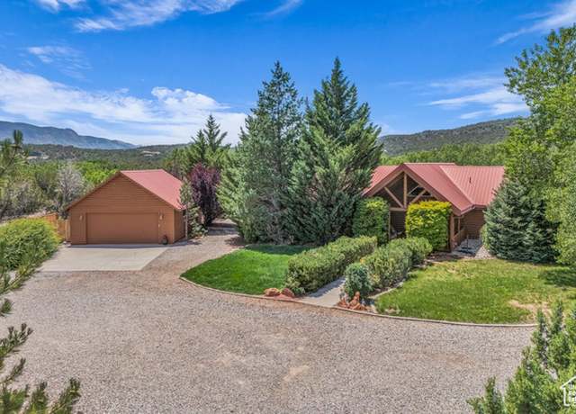 Property at 2792 E Badger Way, New Harmony, UT 84757, 5 beds, 3.5 baths
