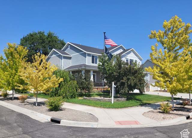 Property at 2086 W White Pine Dr S, Layton, UT 84041, 4 beds, 2.5 baths